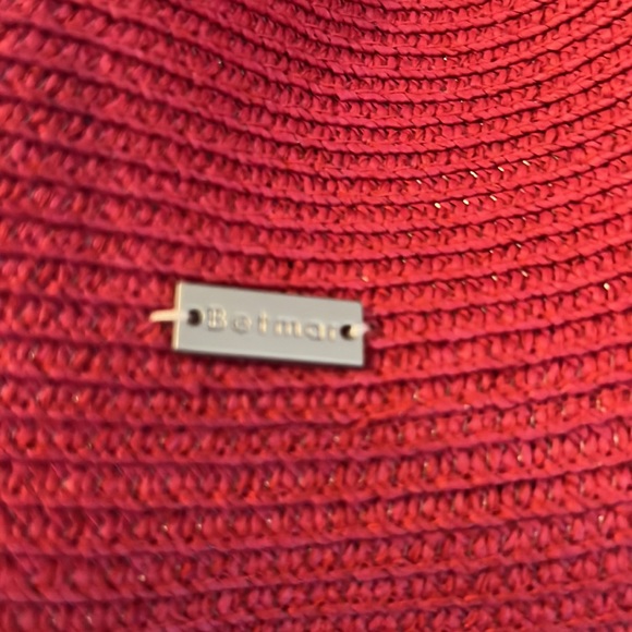 Red sun hat- never worn.. no tags.  Received as a gift - Picture 3 of 4